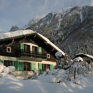 2* Couette-café Chalet Les Pelerins